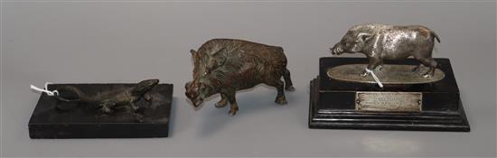 A 1935 Delhi Horse Show trophy modelled as a boar mounted on a plinth, a bronze model of a boar and another of a lizard